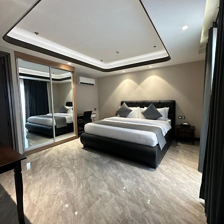 One Euphoria Luxe Hotel Анхелес Экстерьер фото